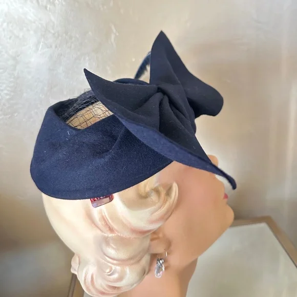 SOPHISTICATED 1950 display picture 3